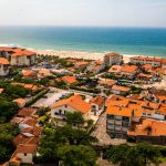 Vue drone au dessus de la résidence Hossegor La Plage Centrale dans les Landes