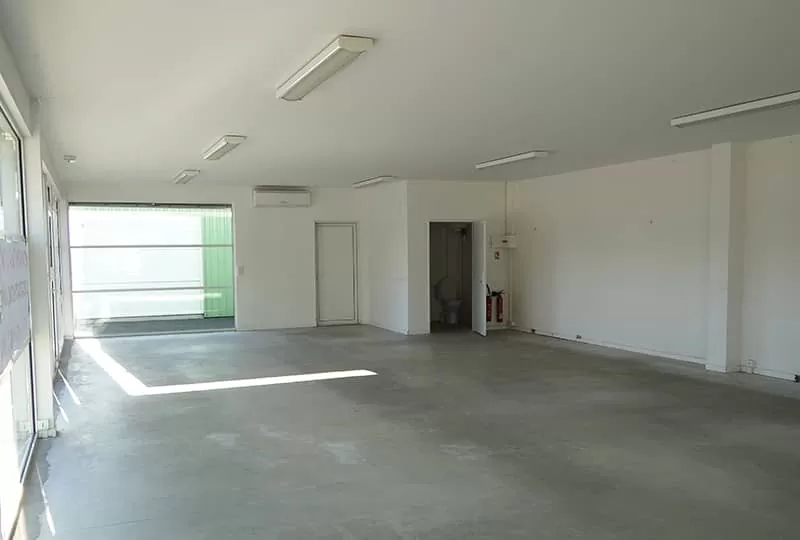 Intérieur local commercial dans les Landes